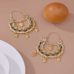 Boucles d'oreilles Savoyardes traditionnelles dorées avec petit Niglo incrusté - Bijou emblématique femme Gitane